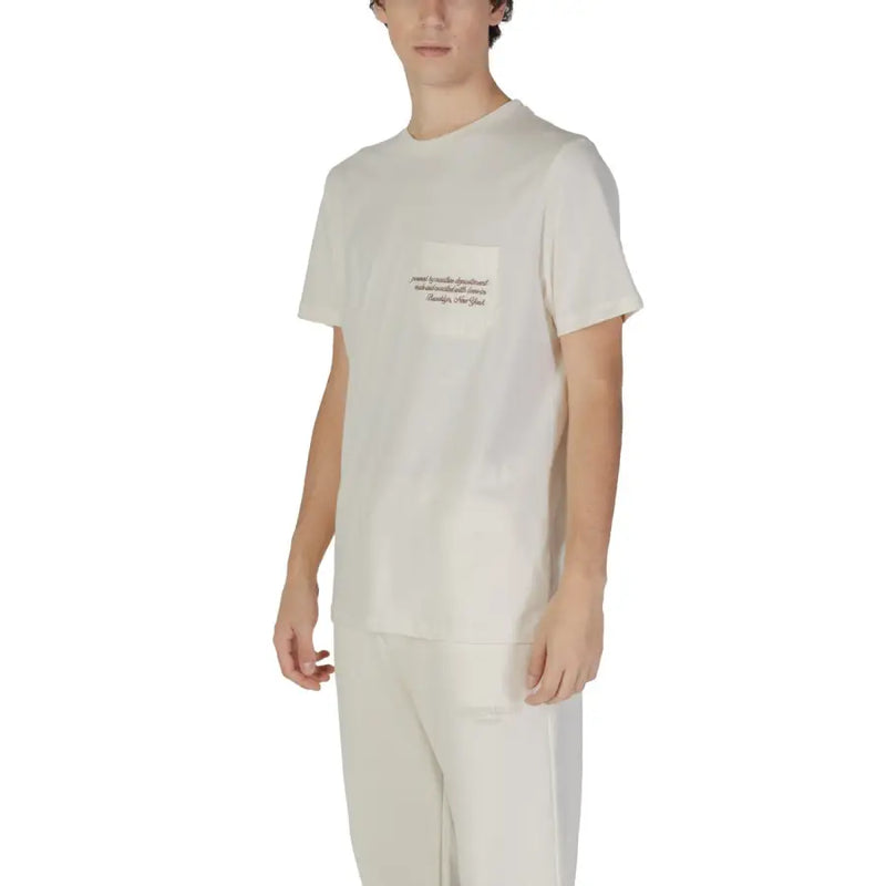 Men’s white cotton short-sleeved T-shirt with round neck and chest pocket