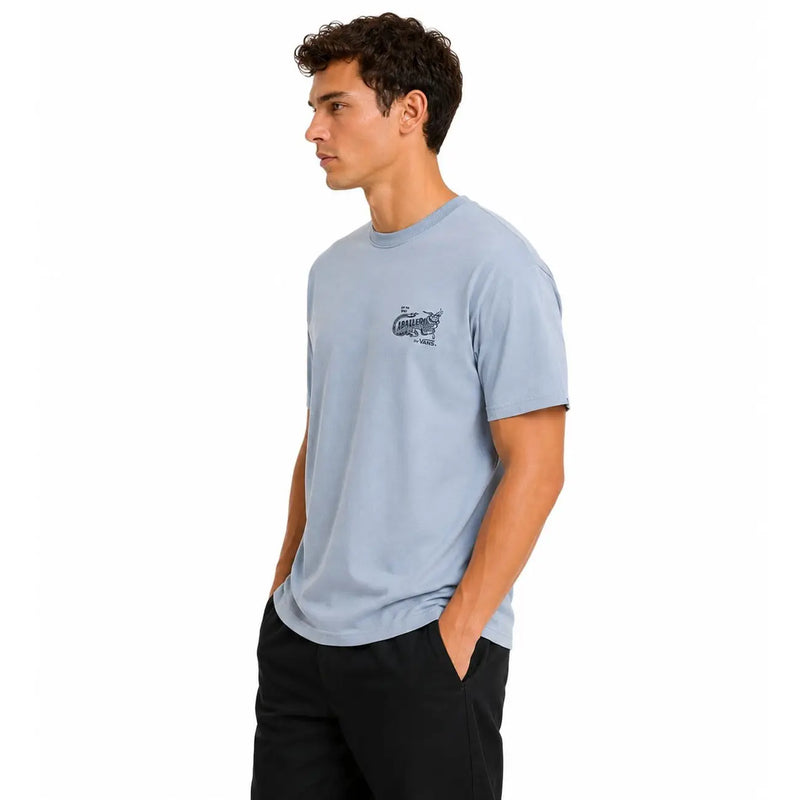T-shirt Vans bleu clair pour homme, en coton, col rond et petit imprimé graphique sur la poitrine gauche.