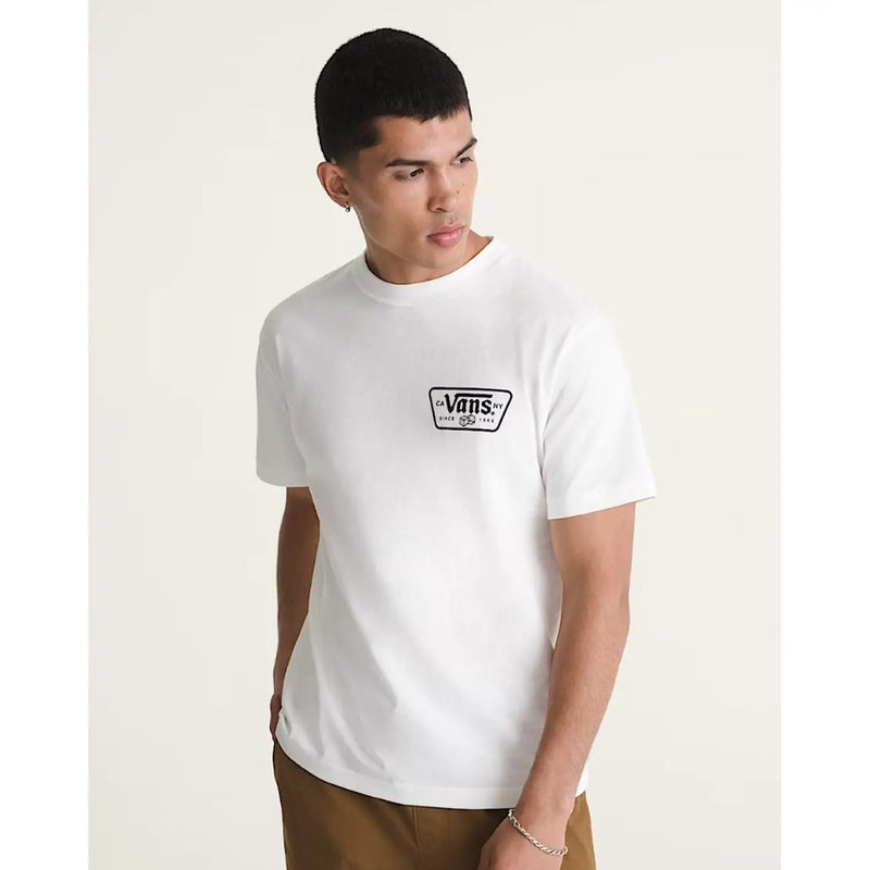 T-shirt Vans blanc pour homme, en coton, à manches courtes et col rond, avec logo rectangulaire noir sur la poitrine.