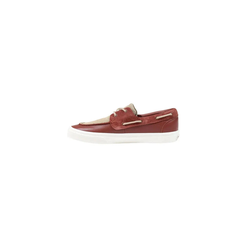 Chaussure bateau Vans pour homme en cuir bordeaux, à enfiler, avec bout beige et semelle en caoutchouc blanc finition daim.