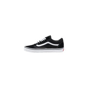 Baskets Vans homme en daim noir avec lacets blancs, bande latérale classique et logo rouge au talon (vue de côté arrière)