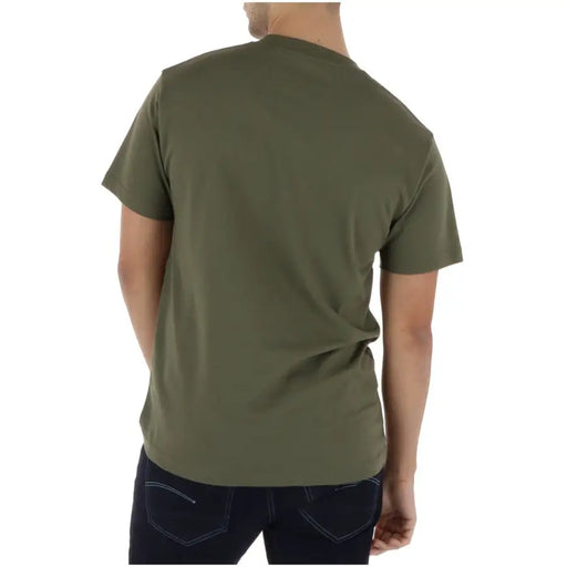 T-shirt homme Vans vert olive à manches courtes et col rond, 100 % coton, idéal pour un style décontracté.