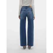 Vero moda Jean en denim bleu mélangé coton pour femme, vu de dos, coupe droite et poches arrière classiques.