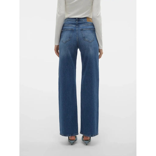 Vero moda Jean en denim bleu mélangé coton pour femme, vu de dos, coupe droite et poches arrière classiques.