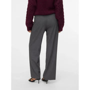 Vero Moda Pantalon gris femme à jambes larges, en tissu lisse et ajusté, fermeture éclair et bouton, coupe classique, vue de face