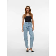 Vero Moda Jean en denim de coton bleu clair pour femme, taille haute et coupe droite, en denim délavé clair.