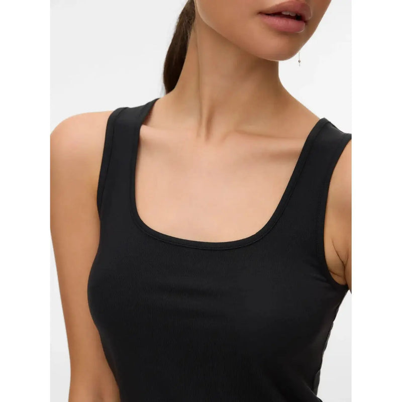 Vero Moda femmes tank top Débardeur noir en lyocell sans manches, à encolure carrée et en tissu lisse et moulant