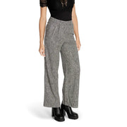 Pantalon Vila pour femme, taille haute, jambes larges, en tissu texturé à chevrons gris et noir, avec poches arrière zippées (vue de dos).