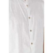 Hamaki-ho Men Shirt: White button-up with light-colored buttons. Sophisticated and stylish