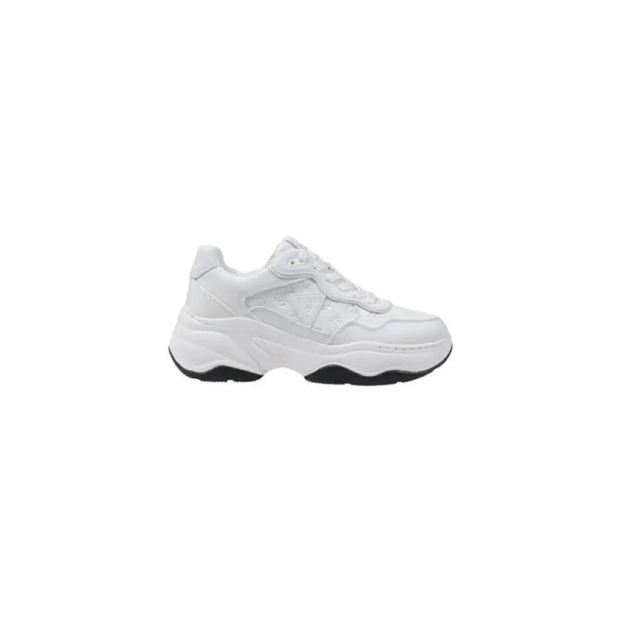 White chunky sneaker from Guess Women’s White Sneakers collection