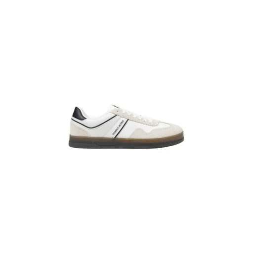 White and gray Tommy Jeans sneaker with black accents showcased in product image