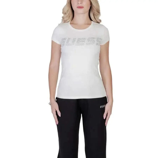 Blanc Guess logo t-shirt avec des manches courtes pour femmes de Guess marque