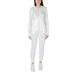 White hooded tracksuit displayed, ideal for casual and athletic wear