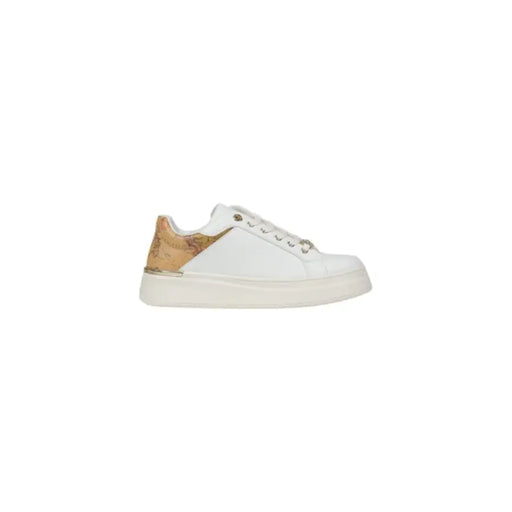White leather sneaker with stylish patterned heel detail for casual wear