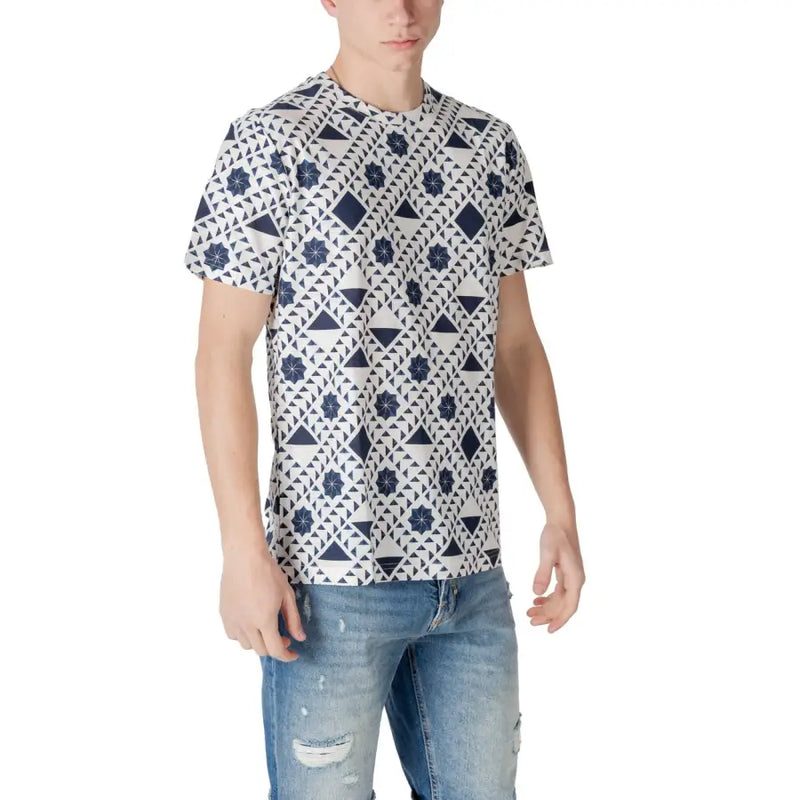 White patterned short sleeve t shirt for men featuring a geometric navy blue triangle diamond and star design