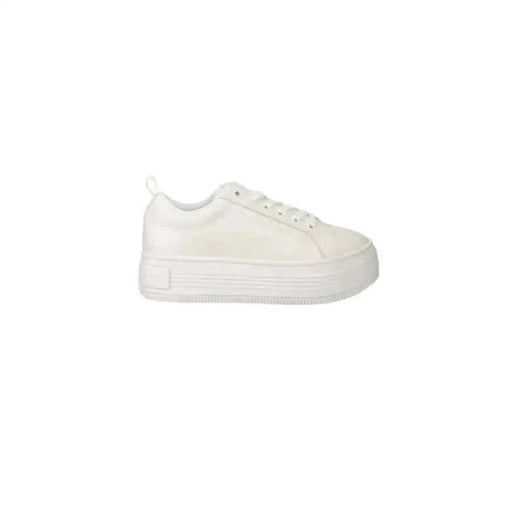 Calvin Klein Jeans Women’s White Platform Sneaker with Thick Sole and Lace-Up Design