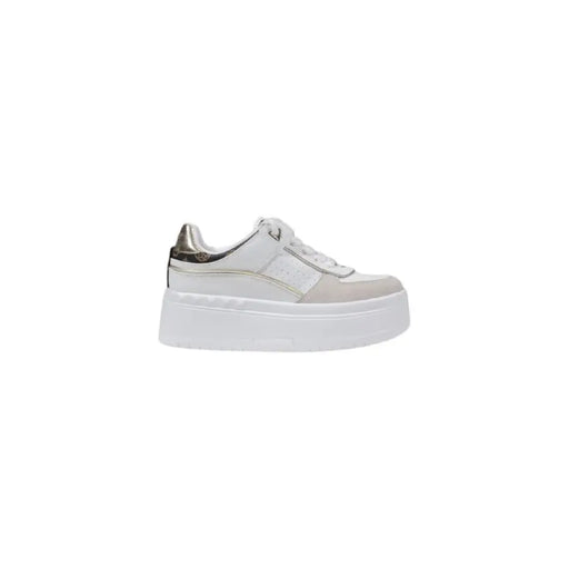 White platform sneaker with metallic accent for stylish casual wear