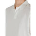 White polo shirt from Armani Exchange, crafted in soft cotton for men’s fashion