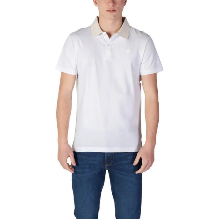 White polo shirt with contrasting collar from Guess Men’s Blue Polo Shirt collection
