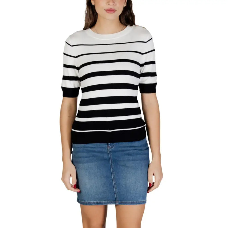 Pull à manches courtes rayé noir et blanc top, vue à encolure ronde