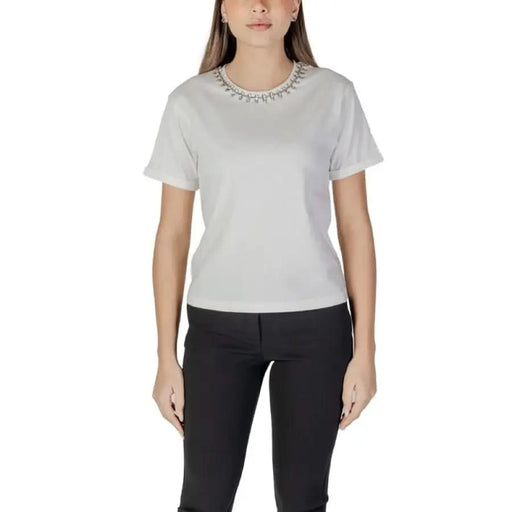 White Morgan De Toi Women’s V-Neck T-Shirt with crystal embellishment at neckline