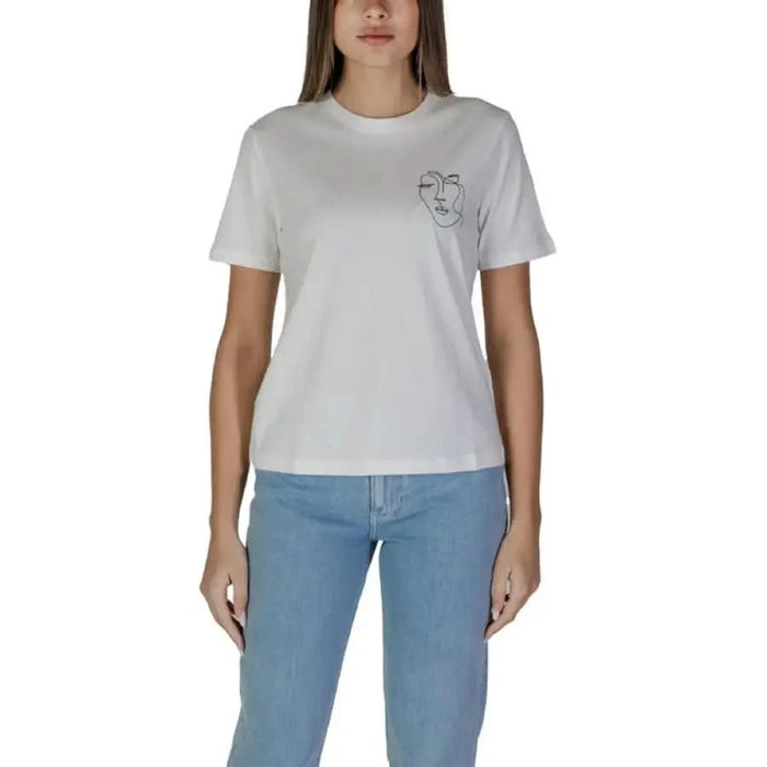 White T-shirt featuring a minimal line drawing on the chest pocket area by Vila Clothes