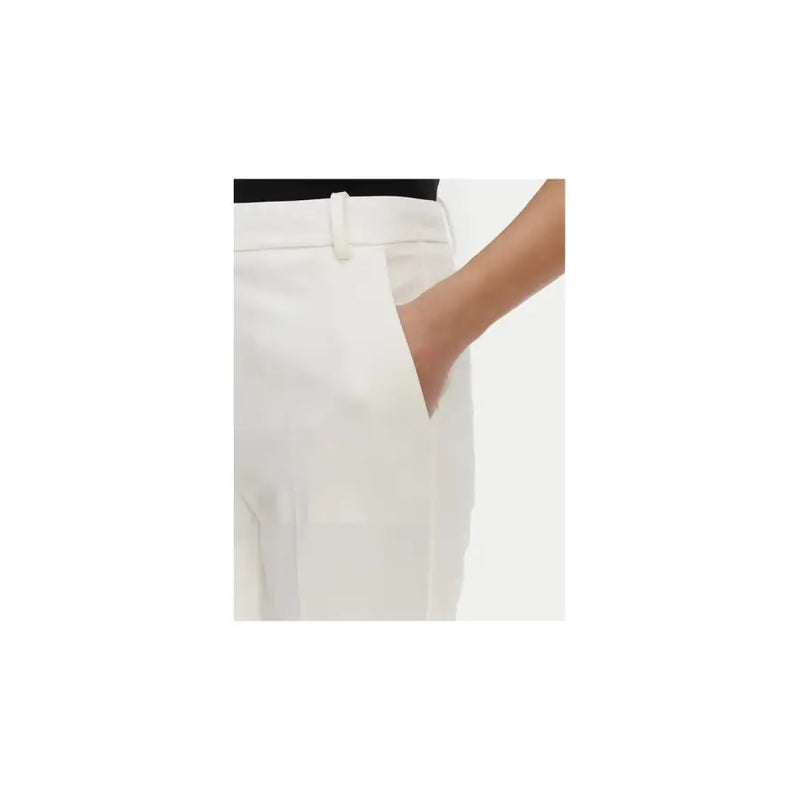 Pantalon tailleur blanc en viscose mélangée pour femme par Pinko doté d'un design épuré et d'une boucle de ceinture assortie