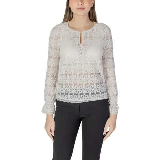 Morgan De Toi Women’s Spring Summer Blouse in Beige with floral lace design