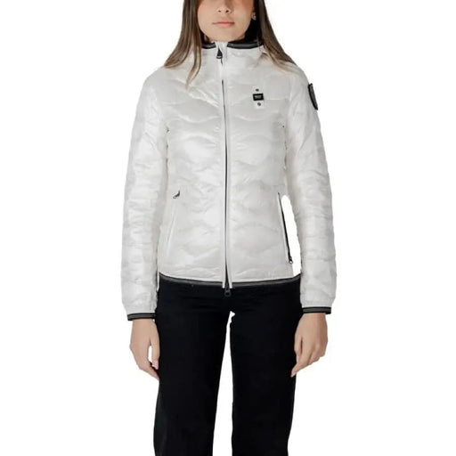 Blauer Women’s White Turtleneck Jacket featuring front pockets and a stylish design