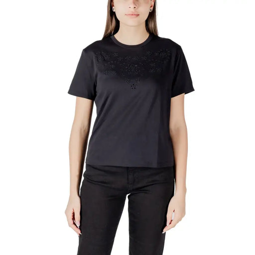 Women’s black cotton short-sleeve t-shirt with embroidered V-neck detailing from Jacqueline De Yong