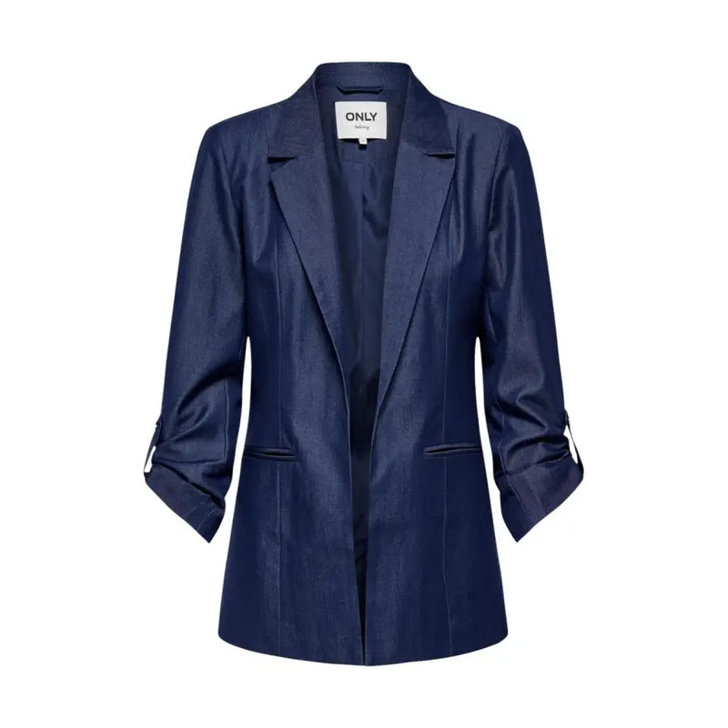 Blazer en denim bleu marine pour femme, manches retroussées, col à revers et poches.