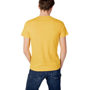 Yellow U.S. Polo Assn. men’s solid yellow short-sleeved crew neck t-shirt for spring and summer casual wear