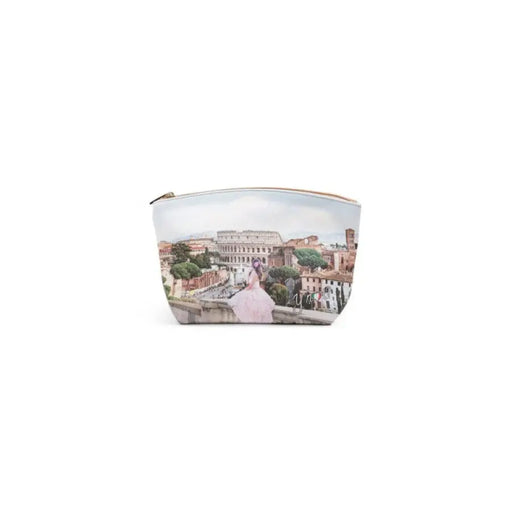 Zippered cosmetic bag featuring a detailed Colosseum print for stylish organization